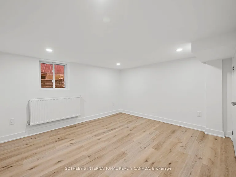 28 Strathgowan Ave #BSMNT — Photo 12