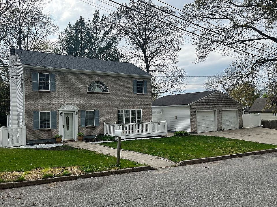 1st image of 60 Beaver Dr