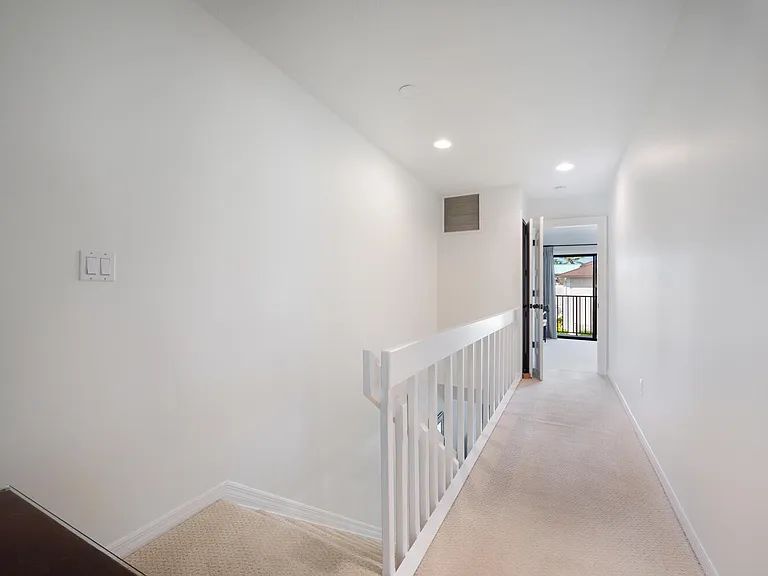 1080 6th St S — Photo 21
