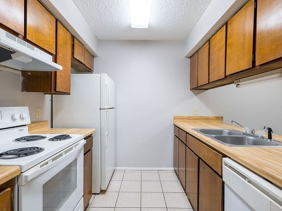 Baytree Manor Apartments 900 Blanton St Valdosta GA Zillow