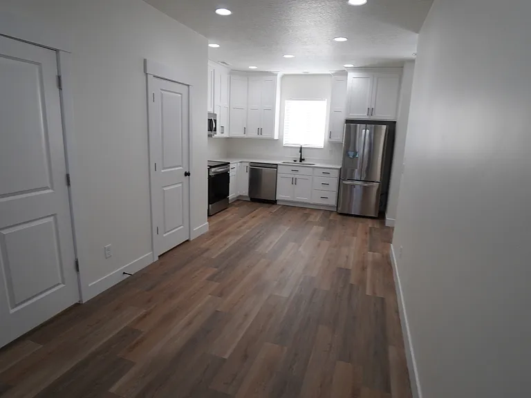 1570 S 150 W — Photo 10