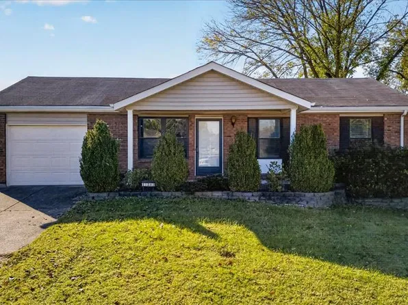 11502 Terry Ave, Maryland Heights, MO 63043