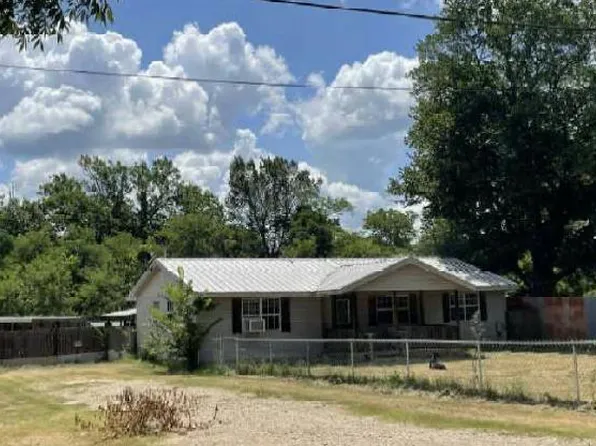 407 Bradford St, Arp, TX 75750