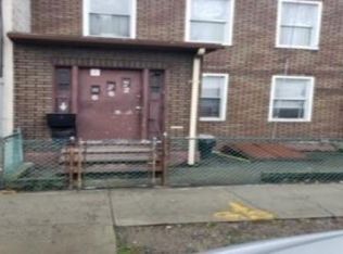 662 39th St, Brooklyn, NY 11232