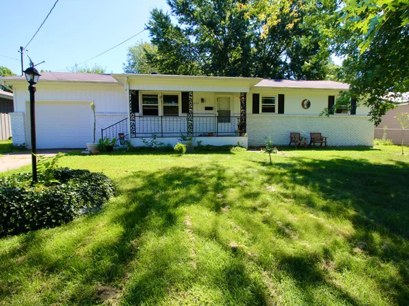 1254 S Estate Avenue, Springfield, MO 65804