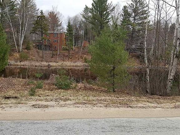 3rd image of 23 Alden Dr