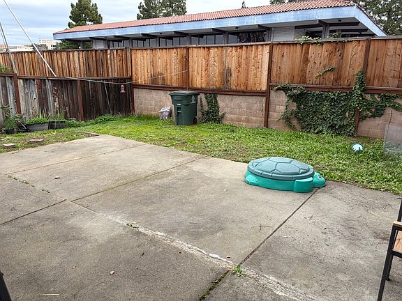 5th image of 10352 Terry Way #10352