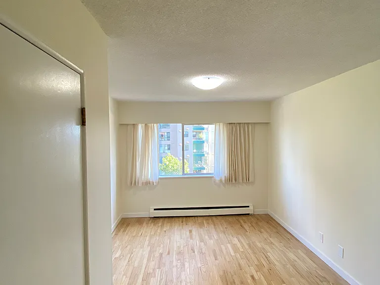 425 Carnarvon St — Photo 20