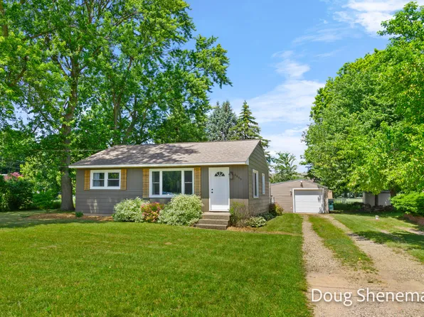 6889 Pierce St, Allendale, MI 49401