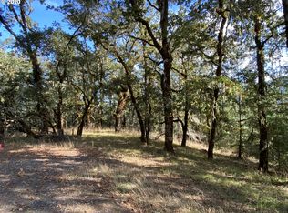 808 Escondido Dr, Umpqua, OR 97486