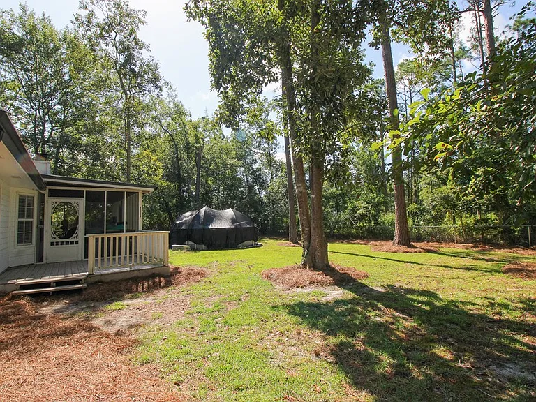 2821 Clayton Dr — Photo 25