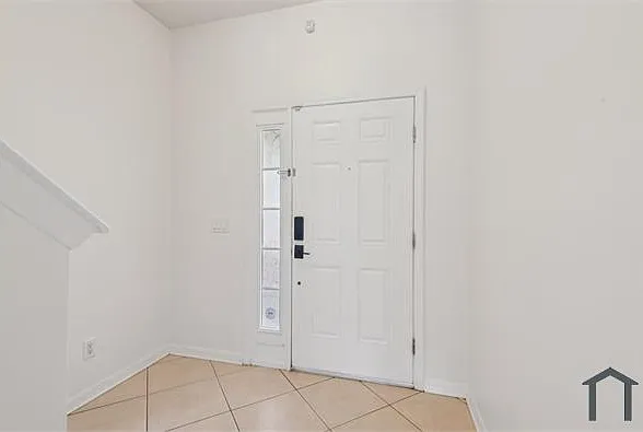 3 bed, 1823 sqft, $2,175 — Photo 3