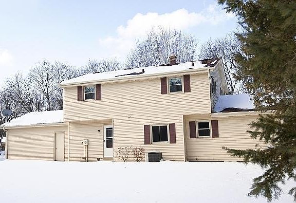 2nd image of W60N958 Glenwood Dr