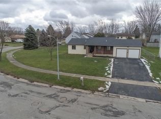 179 Raintree Ln, Hilton, NY 14468