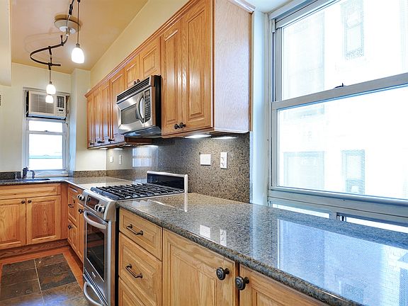 2nd image of 120 Central Park S APT 5D
