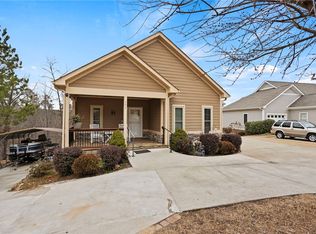 228 Sweetwater View Rd, Seneca, SC 29672