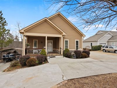 228 Sweetwater View Rd, Seneca, SC, 29672