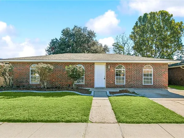 3317 Decomine Dr, Chalmette, LA 70043