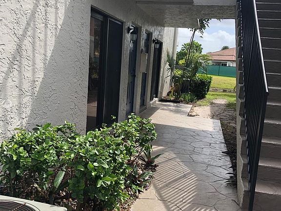 5th image of 10592 Royal Palm Blvd #10592