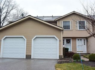 3904 Lake Run Blvd, Stow, OH 44224