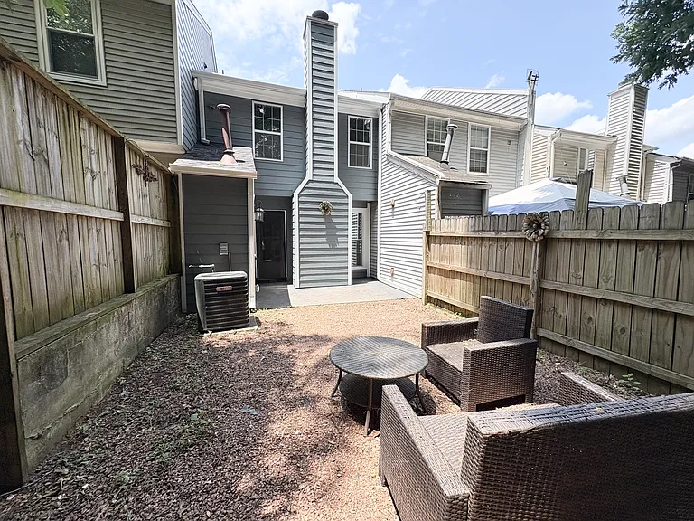 6646 Wellington Sq #1 — Photo 16