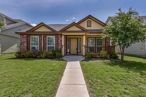 18401 Friendship Hill Dr Photo 1