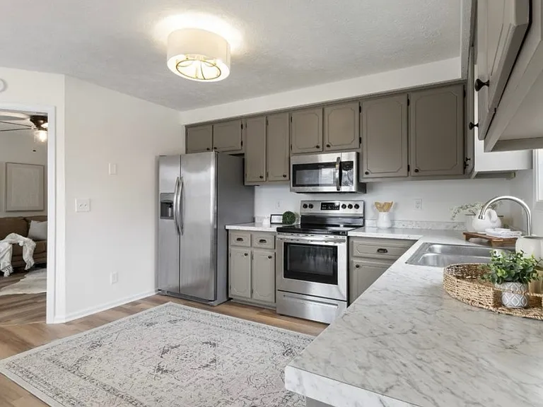 2424 Calico Ct — Photo 12