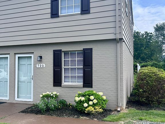 2nd image of 725 Normandy St NE