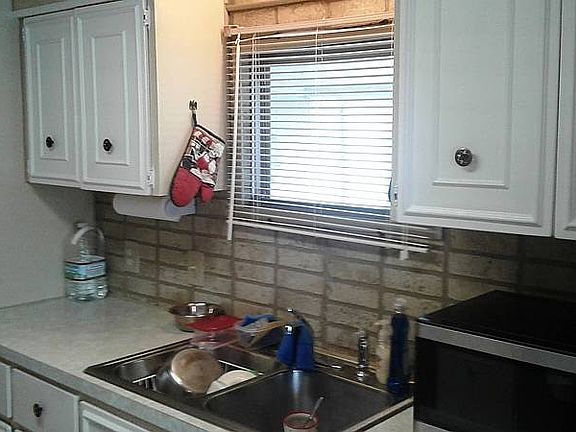 2nd image of 167 Orchard St