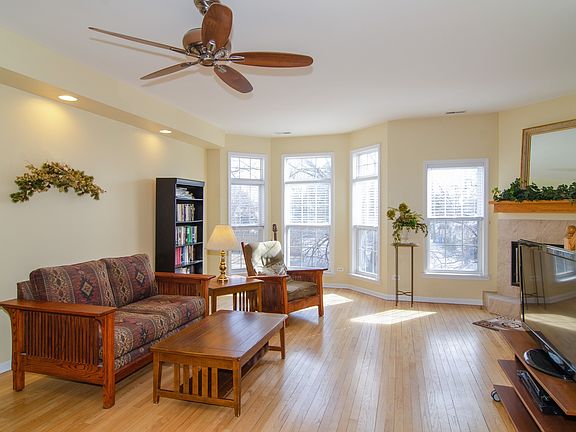 3rd image of 7016 W Belden Ave #7016