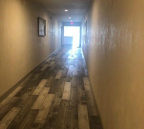 5th image of 3800 Saxon Dr #B-16