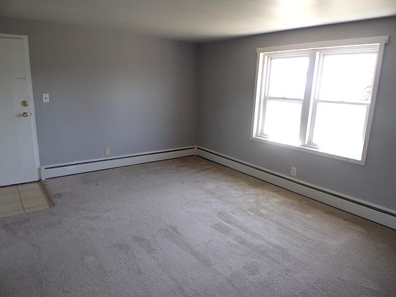 2nd image of 852 Maryvale Dr #2