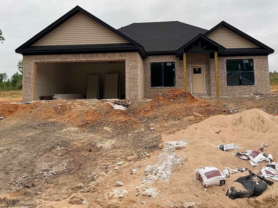 2nd image of 140 Southridge Blvd