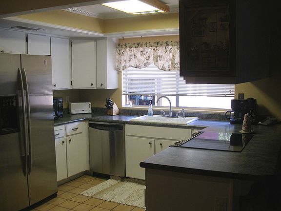3rd image of 346 S Desert Ave