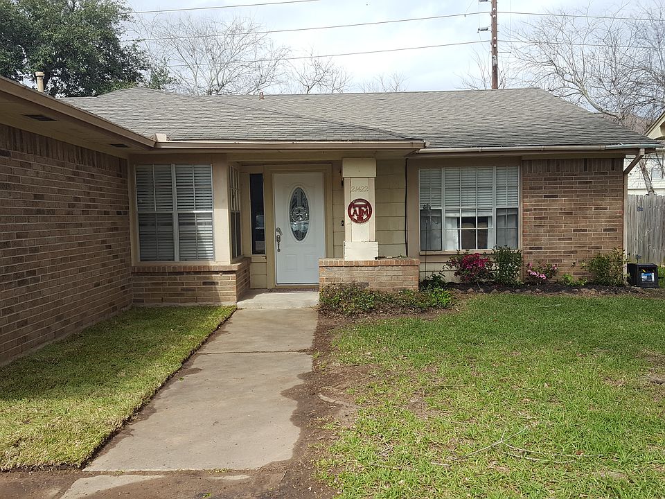 1st image of 21422 River Court Dr