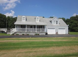 76 Landing Dr, Lancaster, VA