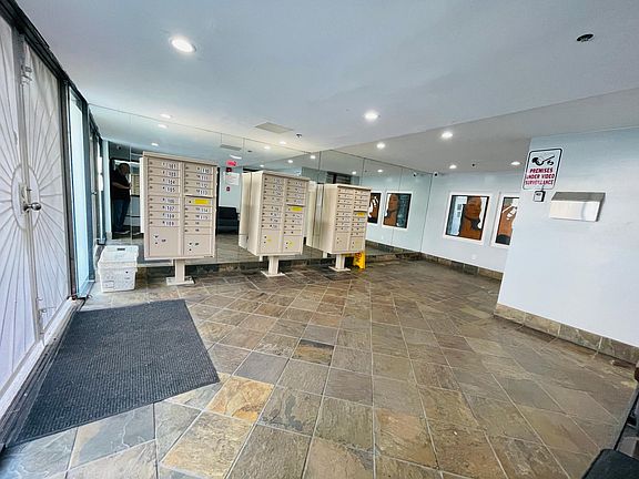 2nd image of 7044 Hawthorn Ave APT 111