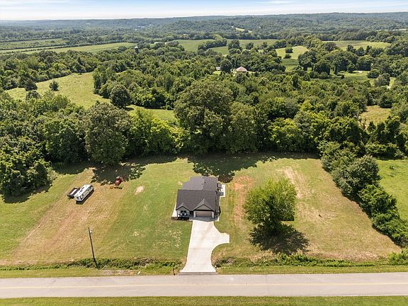 3rd image of 4740 Morrow Rd