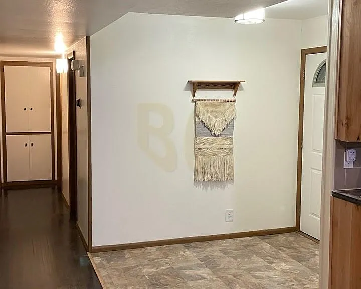 3833 Goodrich Ave NE — Photo 2