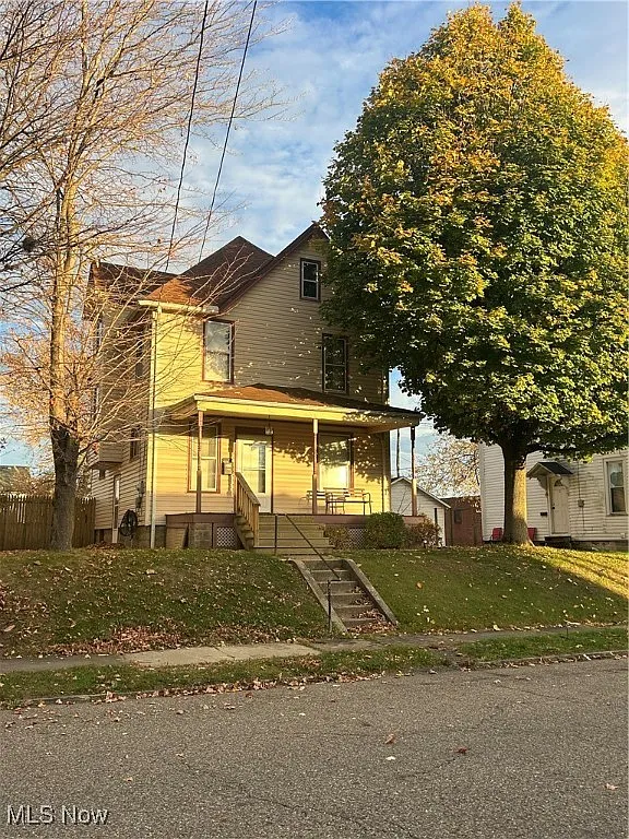 932 Garfield Ave SW photo 1