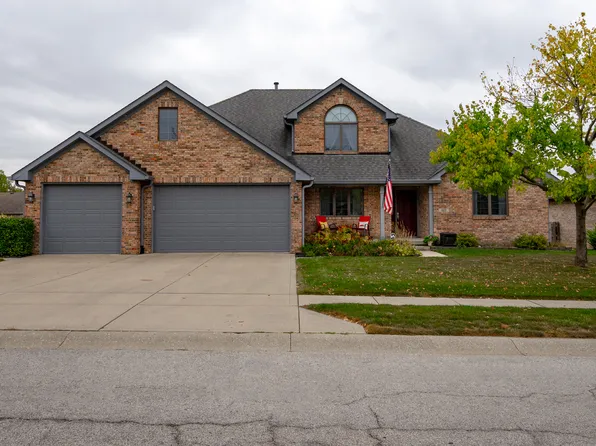 1323 Park Meadow Dr, Beech Grove, IN 46107