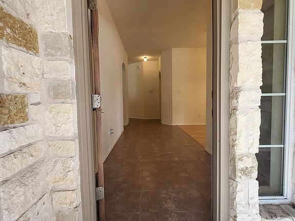 3rd image of 11021 Casitas Dr