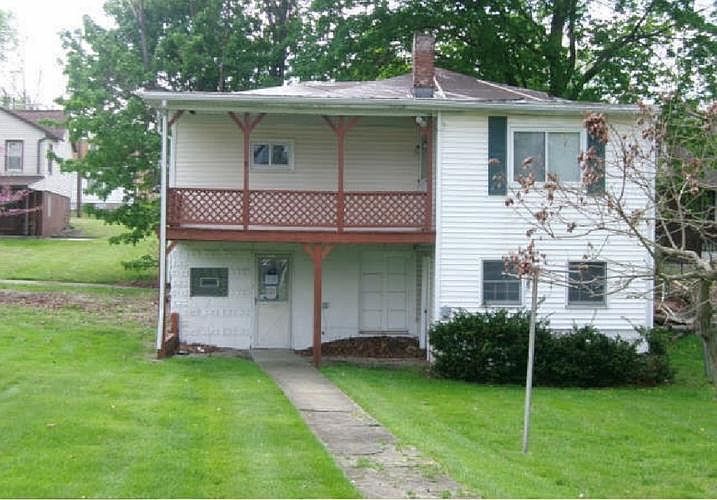 1st image of 1015 Webster St