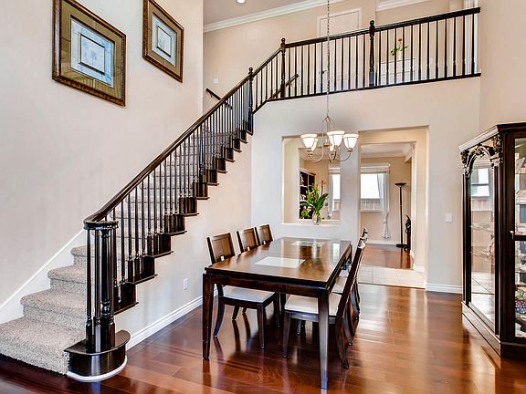 2nd image of 410 Avenida Gabriel