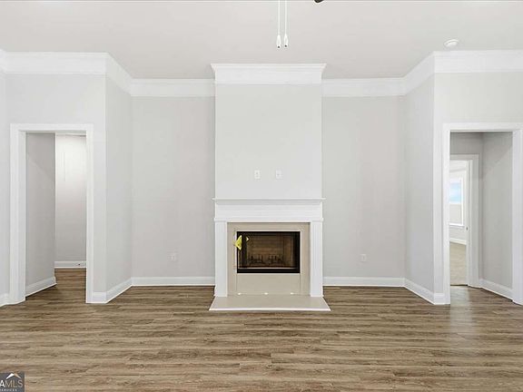 4th image of 5364 Modena Dr