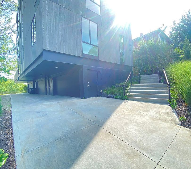 1st image of 4629 Capitol Ave #1