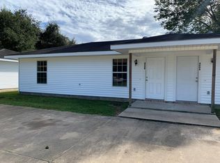 400 N Lightner Ave #B, Iowa, LA 70647