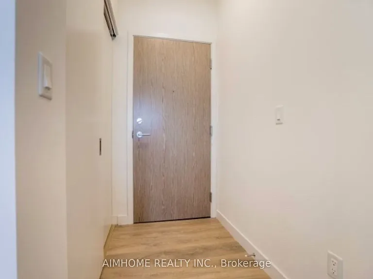 215 Queen St W #708 — Photo 2