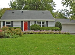 2672 Bobolink Rd, Long Lake, MN 55356