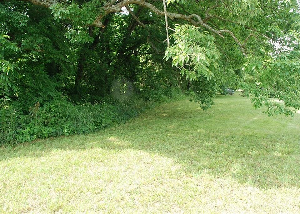 2nd image of Lob Lob Ln